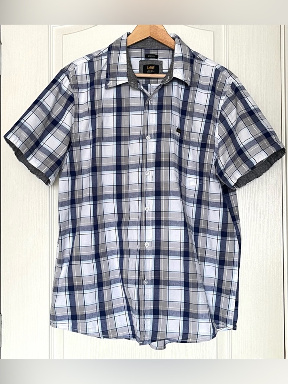 Lee Men’s XL Blue Plaid Short Sleeve Button Down Shirt Dadcore Office Casual